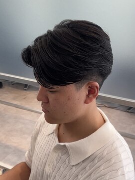 ジーナ 天神(Zina) 【Zina】メンズ/韓国/センターパート/縮毛矯正/福岡/天神/大名