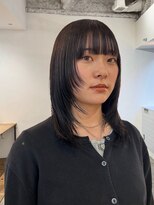 マルケ ドゥ マッシュ(MaruQuee de mashu)&nbsp;レイヤーカットで見せる無造作スタイル