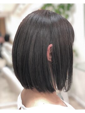 シータ ふじみ野(THETA) 透明感ハイライトボブ