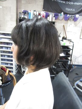 トリックストア(TRICK STORE) 派手髪からのイメチェン。ダークシルバーボブTRICKstyle!