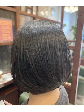 サロンデピレ 縮毛矯正クセストパーでサラサラのボブスタイル #丸みボブ