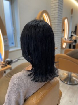 アドラーブル けやき通り店(adorable) 【韓国風】【ブルーブラック】♪10代20代30代