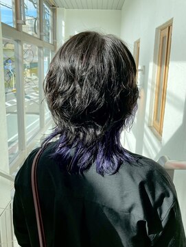 トップヘアー 中庄店(TOP HAIR fuapua) ウルフインナーパープル『Nao』