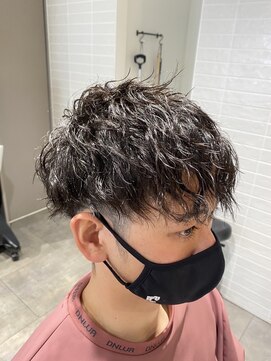 リンカラン トロワ(LINGKARAN Trois) ツイストスパイラルパーマ