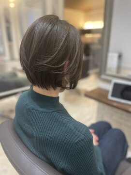 モアナ(Moana) くびれショート