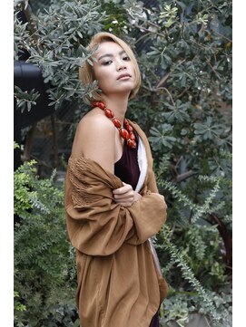 リブロ 三軒茶屋(LIBRO) 30代40代ダークアッシュ黒髪ボブウルフネビージュ小顔