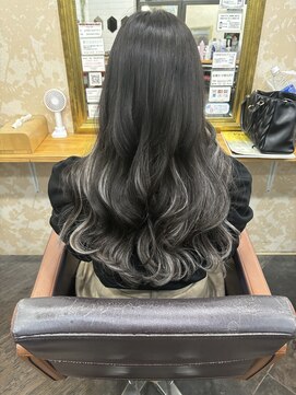 ヘアセットアンドエクステンションショールーム(SHOW ROOM) ハイライト