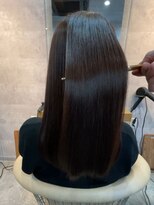 イシン(ISIN)&nbsp;黒髪/縮毛矯正/髪質改善/インナーカラー[保土ヶ谷]