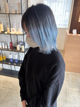 クラン バイ ナチュラル(clan by Natural) レイヤーボブ/レイヤーカット/ブリーチカラー/ブルーカラー