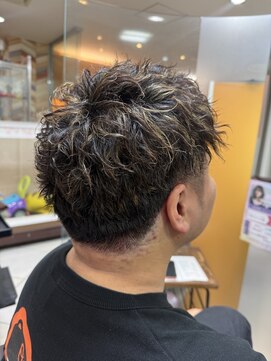 アース 津田沼店(HAIR&MAKE EARTH) スパイキーパーマ