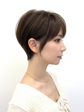 【ショートは襟足の収まりが大切】