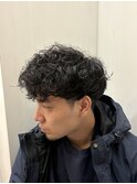 ツーブロック爽やかカーリーパーマショートスタイル