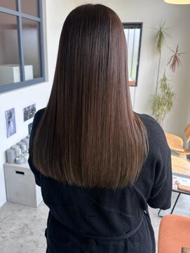 ヘッズ 高木瀬店(HEADS) 髪質改善 艶髪 ダークブラウン 顔周りカット 透明感カラー