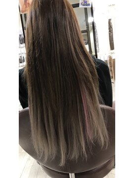 美容室 ハッピー アクセントをピンク