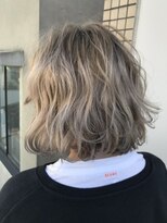 ジーナ(XENA)&nbsp;ホワイトベージュ