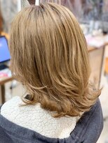 クアトロ グランシュ 川崎店(QUATRO × GranCieux)&nbsp;外ハネベージュ