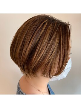 シャンティーク(shanteek) ショートヘア×ハイライト