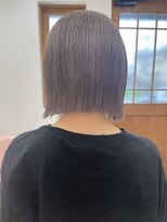 マール(MAAR) lavender gray / 切りっぱなしボブ
