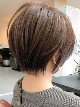 ニコ(nico...) シドウ/20代30代くびれショート