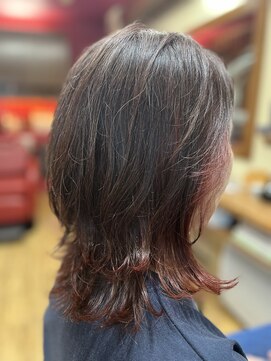 ドライバーズ ボブ(DRiVER’S BOB) ブリーチ無しのレッド系ハイライトカラー