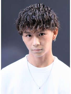 ノイセル 心斎橋(Noisyle) ツイストスパイラルパーマ×前下がりマッシュ×ツーブロック