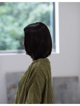 髪と生活美容室 大分本店 前下がりボブ