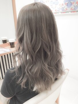 デイズ(days) 大人の方に人気アッシュベージュカラー　ケアブリーチ