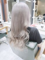 デイズ(days)&nbsp;【巻き髪映え】透け感ハイトーンロング ホワイトシルバー