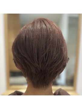 トーフ(tohf) 白髪をぼかしたティリアンピンクカラー