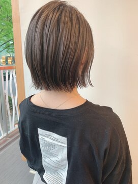 stair : case ginza7【ステアケース】 大人かわいい外ハネ切りっぱなしミニボブ髪質改善カラー