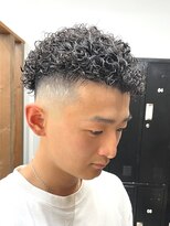ビューネオ(VIEW NEO)&nbsp;スキンフェード×ショートスパイラル