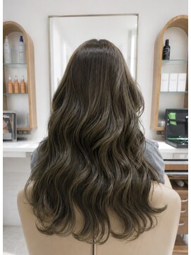 ピークアブー アヴェダ ギンザシックス(PEEK-A-BOO AVEDA GINZASIX) オリーブカラー