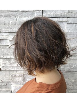 アールトゥーヘアー(art To Hair) 切りっぱなしボブ