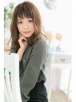 ヘアアンドビューティー ミック(Hair & Beauty miq)&nbsp;ショートバングが個性的♪ガーリーふわミディ