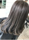 グレージュハイライト