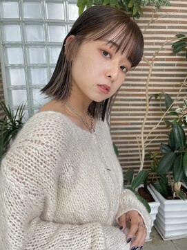 デイジー(Daisy) 天神/大名/切りっぱなしボブ/インナーカラー/ベージュ