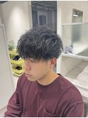 前下がり刈り上げツーブロック＋ツイストスパイラルパーマ