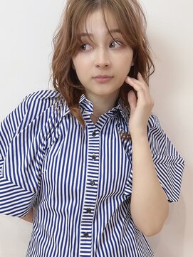 シロク センター南(SHIROKU) ウェーブヘア/ミルクティーベージュ/レイターカット/ヘッドスパ