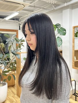 キキ ヘアスタジオ(kiki hair studio) キレイ目ツヤツヤストレート