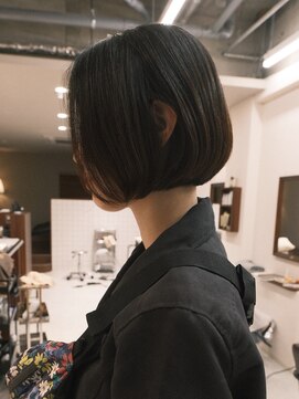 ルックアット(Look at) 【Lookat】20代30代40代内巻きボブパーマ