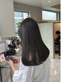 <入佐ひなの>暗髪でも重たくならない透明感オリーブグレージュ