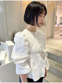 抜け感前下がりボブ