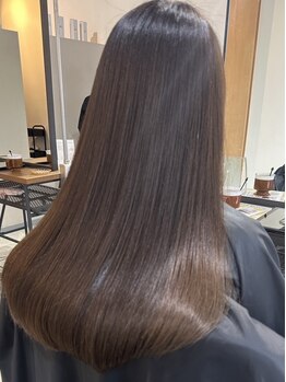 スイヘアデザイン 久留米(suii.. hair design)の写真/自然で地毛風なストレートヘア♪ダメージレスで柔らかい質感を追求[学割U24/髪質改善/縮毛矯正/ストレート]