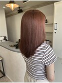 ピンクベージュ