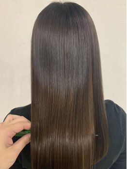 アコ(aco.)の写真/【“しみる・かゆい”を我慢していた方へ】頭皮に優しい選択肢ノンジアミンカラーがおススメ[本八幡/市川]