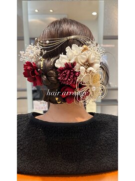 ラドンナアデッソ(LA.DONNA ADDESSO) リボンシニヨン