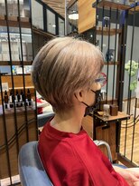モザミグランディール(MOZAMI Grandir)&nbsp;乾かすだけで決まる大人女性のふんわり上品マッシュショート