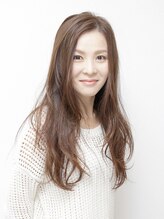 ユージュノビー(UjunoBe) ヌーディナチュラルストレート