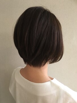ロンド 銀座(Lond) 小顔に見えるショート♪ 担当 伊原