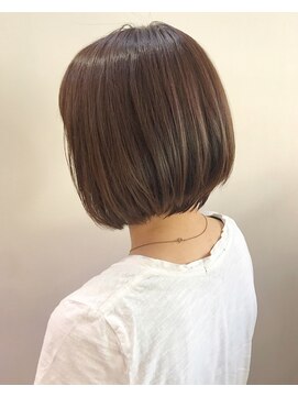 ナット(Nat) ショートボブ×パープルブランジュ